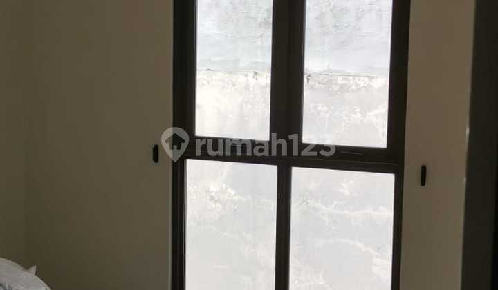 2-Story House The Eminent Prestigia Bsd City Land Area 128M² 8X16 Building Area 101M² 2 Floors Bedrooms 3+1 Bathrooms 3+1 Warehouse 1 Basement Floor No Bedrooms 2200 Watt Water Pump North Side SHM Certificate Price 3.2M 2