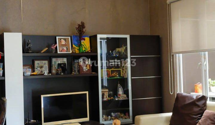  Dijual Rumah Cluster San Lorenzo Illago Paramount Gading Serpong Lokasi Strategis Dekat Cdb Paramount Luas Tanah 162 M2 Luas Bangunan 252 M2 Kamar Tidur 4+1 Kamar Mandi 3+1 2 Lantai Semi Furnished Air Pam Listrik 5500 Watt Carport 2 Hadap Utara Sertifika 7