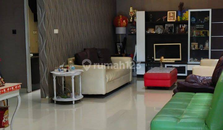  Dijual Rumah Cluster San Lorenzo Illago Paramount Gading Serpong Lokasi Strategis Dekat Cdb Paramount Luas Tanah 162 M2 Luas Bangunan 252 M2 Kamar Tidur 4+1 Kamar Mandi 3+1 2 Lantai Semi Furnished Air Pam Listrik 5500 Watt Carport 2 Hadap Utara Sertifika 8