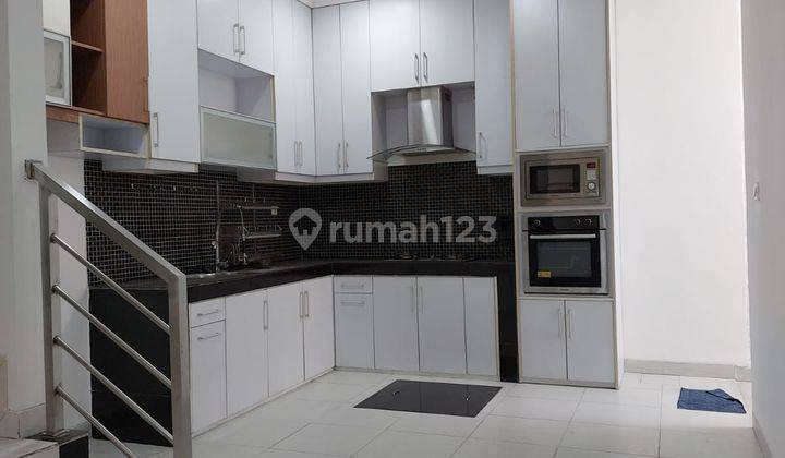 Dijual Cepat Rumah Siap Huni Cluster Darwin Summarecon Gading Serpong Lt 126 7x18 Lb 170 Kt 3+1 Km 4 Listrik 4400 Hadap Utara Sertifikat SHM On Hand Full Renov bangunan Sampai Belakang Belakang Rumah Tidak Ada Rumah Tetangga. jadi Angin Bisa Masuk Dari Je 2