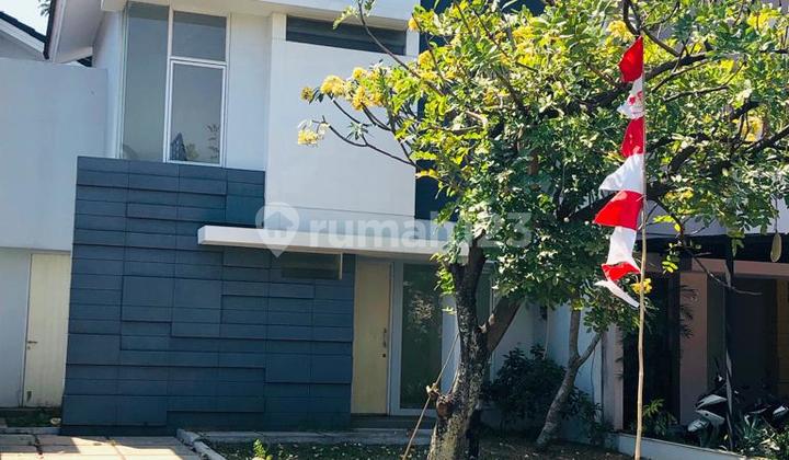 2-Story House on Boulevard Position, Verdant Ville Cluster, The Icon Area, Land Size 9x18 (162), Building Size 127, 3+1 Bedrooms, 2+1 Bathrooms, South Facing, SHM Certificate, Price 3.5M Negotiable 2-Story House on Boulevard Position, Verdant Ville Cluster, The Icon Area, Land Size 9x18 (162), Building Size 127, 3+1 Bedrooms, 2+1 Bathrooms, South Facing, SHM Certificate, Price 3.5M Negotiable