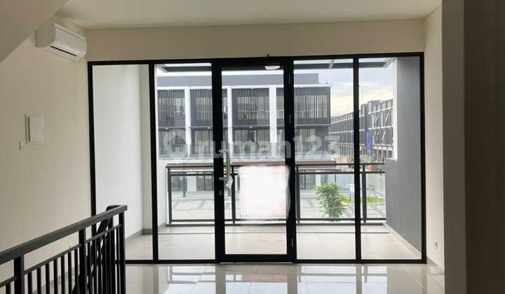 Dijual Ruko Hampton Promenade Gading Serpong  LT 63 (4.5x14) LB 135 3 Lantai 2 Cctv Solar Panel Ac 3 Listrik 5500watt  Harga 4.3M nego