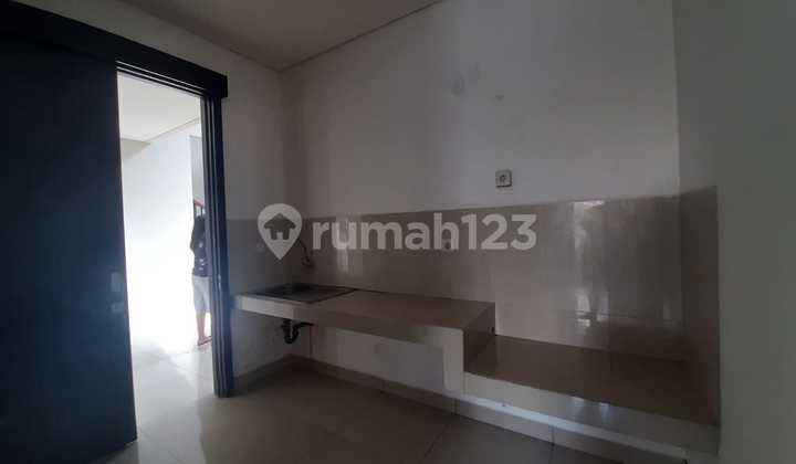 Dijual Rumah 2 Lantai Cluster Prestigia Kawasan The Eminent BSD City LT 120M² 8 X 15 LB 142M² KT 3+1 KM 3+1 Hadap Timur Laut Surat PPJB Siap AJB Harga 2.8M Nego 2