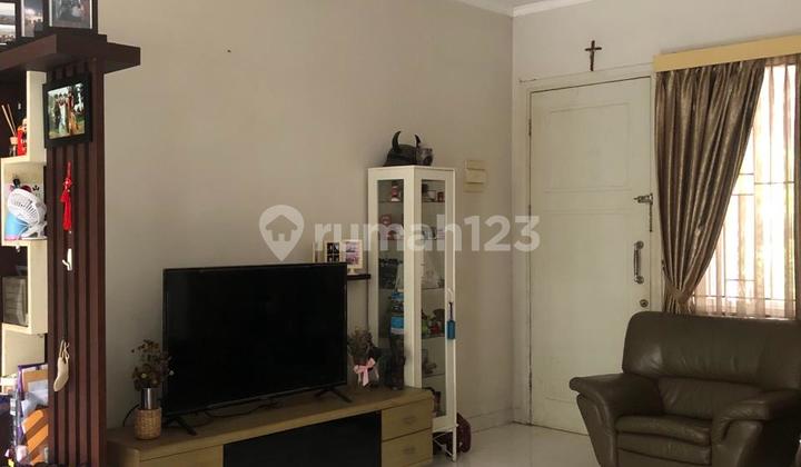 Dijual Rumah 2 Lantai di Cluster Collinare Foresta BSD City  LT 220 m² (10 x 22) LB renovasi menjadi 186 m² KT 4 + 1 KM 3 + 1  Dapur bersih + dapur kotor 2 carport 1 garasi Taman belakang luas Listrik 5500 Hadap selatan Surat SHM Harga 4,5M Nego