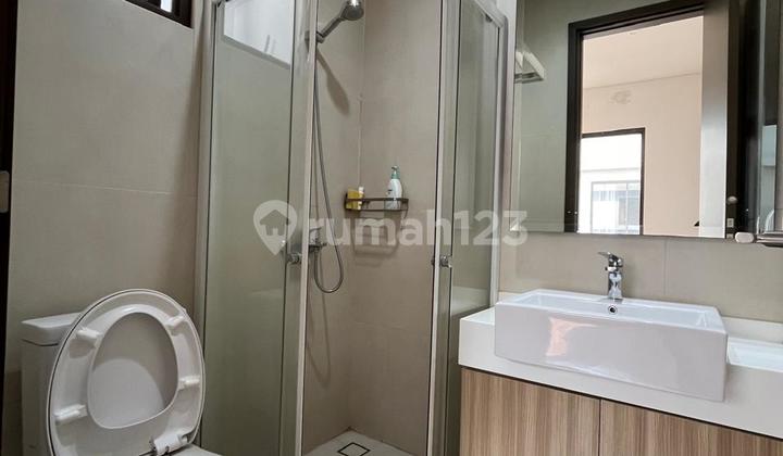 Rumah Mewah Harga Murah Cluster Keia The Zora BSD City Hadap Utara Luas Tanah 120 m² 8 x 15 Luas Bangunan 195 m² KT 4 + 1 KM 5 + 1 Carport 2 mobil Surat SHM Listrik 11.000 Watt Air Pam Semi Furnished Harga 5,2M Turun Jadi 4,8M Nego Tipis Rumah Mewah Harga Murah Cluster Keia The Zora BSD City Hadap Utara Luas Tanah 120 m² 8 x 15 Luas Bangunan 195 m² KT 4 + 1 KM 5 + 1 Carport 2 mobil Surat SHM Listrik 11.000 Watt Air Pam Semi Furnished Harga 5,2M Turun Jadi 4,8M Nego Tipis