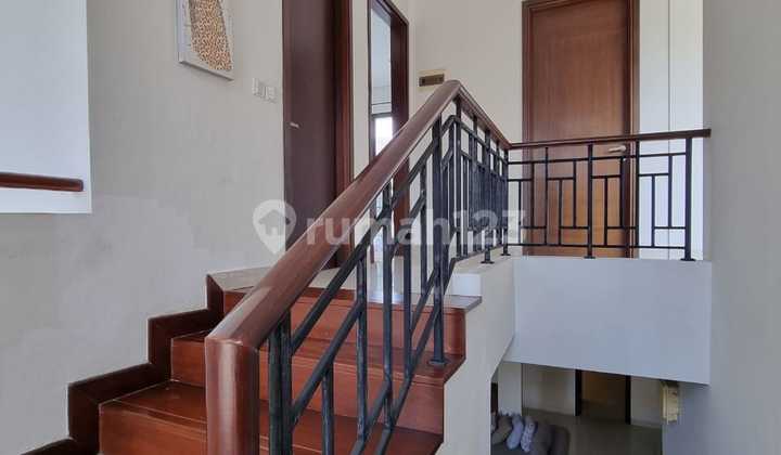  Rumah Cluster Mayfield Greenwich Park BSD  Tanah 160m (8x20) Bangunan sdh renovasi ±200m Kamar tidur 3+1 Kamar mandi 2+1 1 Powder room Kolam ikan Rooftop SHM  Harga 4.2M Nego 1