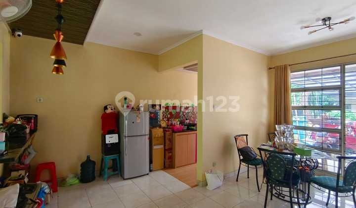 Rumah 2 Lantai,   Cluster Castila  BSD City LT 128 M² LB 120 M², 4 Kamar Tidur, 3 Kamar Mandi,  Surat SHM  Semi Furnished Harga 2,7 M 2