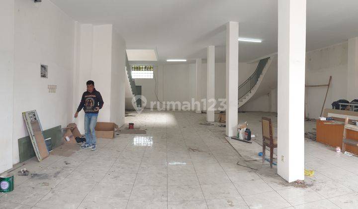 Ruko gress 3 lantai siap pakai Ruko di Jl. Raya Lembang Baru 3