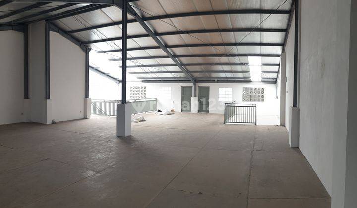 Ruko gress 3 lantai siap pakai Ruko di Jl. Raya Lembang Baru 5