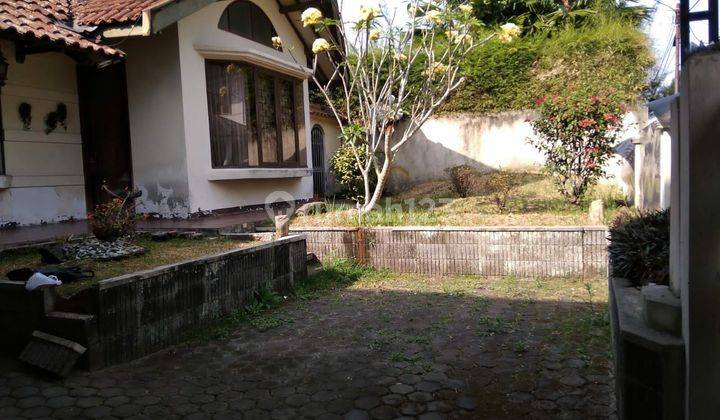 Rumah di Geger Kalong Bandung  1