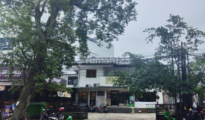 Rumah di Jl. Dipatiukur Bandung cocok untuk usaha 1