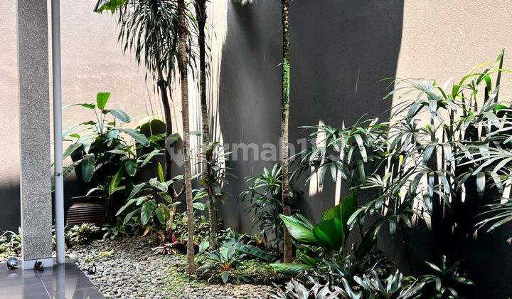 Modern Minimalist Luxury House on Jl. Batununggal Indah, Bandung 2