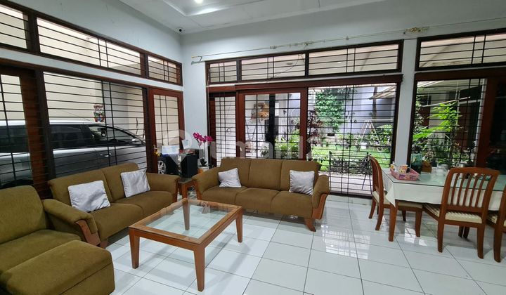 Rumah lokasi Premium di Jl. Nanas Sayap Riau Bandung 2