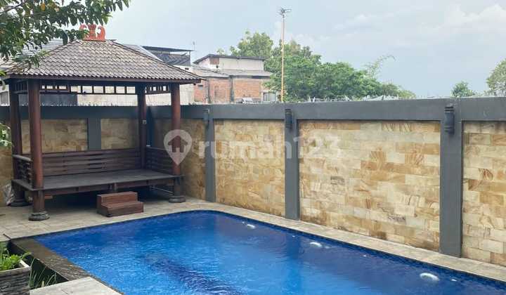 Rumah Nuansa Resort Di Cijambe Ada Swimming Pool