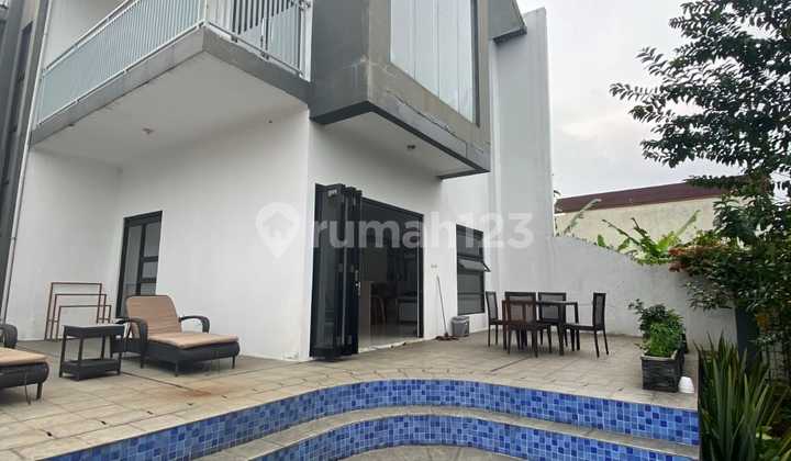 Beautiful House with a Nice Swimming Pool 2