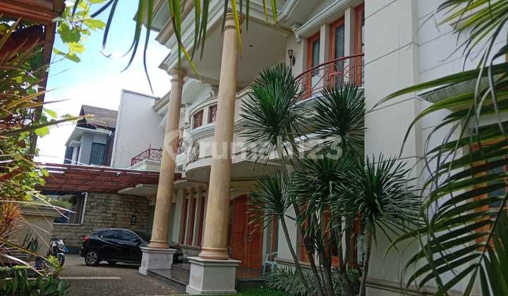 Rumah Mewah Di Batununggal