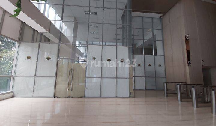 Menara Sentraya, melawai, jakarta selatan, lantai dasar, cocok utk bank dll..harga masih nego..kondisi bare