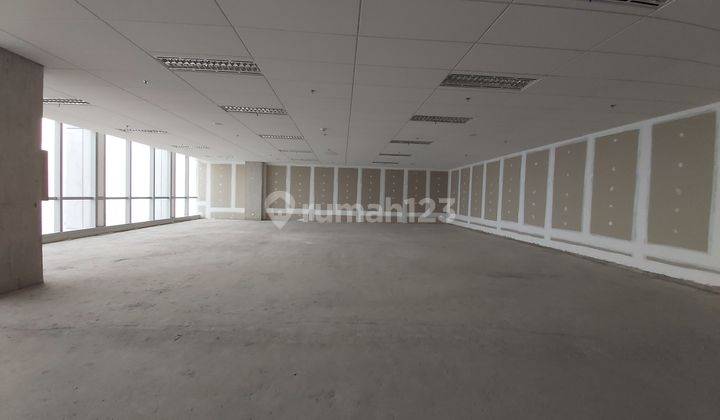 Menara Sentraya, melawai, jakarta selatan, lantai dasar, cocok utk bank dll..harga masih nego..kondisi bare