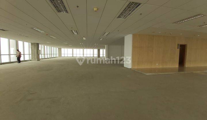 Menara Sentraya, melawai, jakarta selatan, lantai dasar, cocok utk bank dll..harga masih nego..kondisi bare