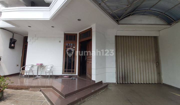 Rumah 2 lantai di kartini jakarta pusat 2