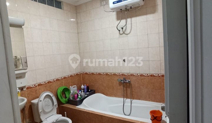 Rumah 2 Lantai di Jalan Mangga, Greenvill, Jakarta Barat