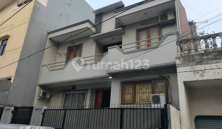 Rumah 2.lantai Di.tomang, Lokasi Strategis, Dekat Kampus Dan Pusat Perbelanjaan..jual Cepat..nego Sampai Deal Rumah 2.lantai Di.tomang, Lokasi Strategis, Dekat Kampus Dan Pusat Perbelanjaan..jual Cepat..nego Sampai Deal