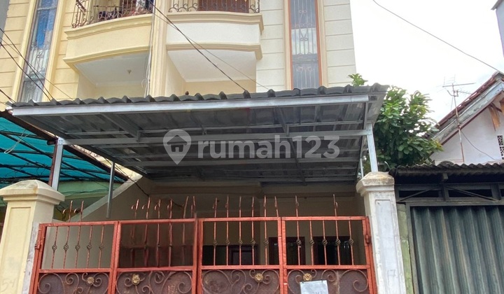 Rumah 3.5 Lantai Dekat Jalan Talib, Belakang Gajah Mada, Lokasi Strategis Cocok Untuk Hunian Atau Rumah Kos 1