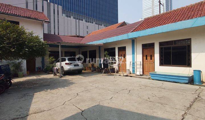 Rumah Di Karet, Jakarta...ijin Komersial, Lokasi Strategis..cocok Untuk Kos2an..dan Usaha Lainny