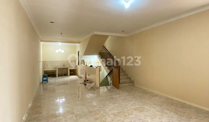 Rumah 3.5 Lantai Dekat Jalan Talib, Belakang Gajah Mada, Lokasi Strategis Cocok Untuk Hunian Atau Rumah Kos 2