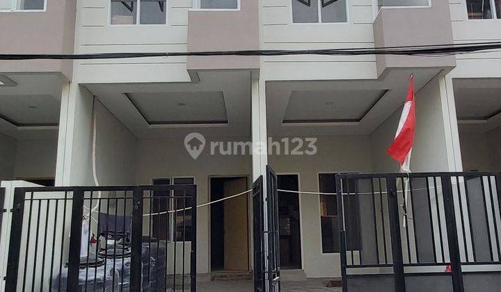 One  Residence At Taman Ratu, Rumah Baru, Cocok Untuk Pasangan Muda, Harga Masih Nego Sampai Deal, Siapa Cepat Dia Dapat, Lokasi Strategis , Di Taman Ratu, Komplek Tenang, Dekat Dengan Pusat Perbelanjaan, Sekolah, Universitas Dan Lainnya 1