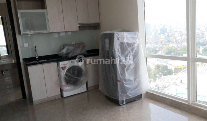 Apartemen Menteng Park, Jakarta Pusat, Lokasi Strategis...dekat Menteng, Sudirman, Baru Semi Furnished