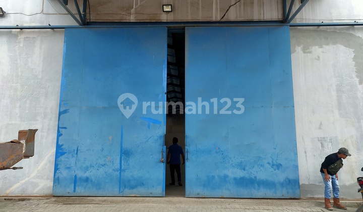 Warehouse for Rent in Belawan 1,050 m² Near the Port