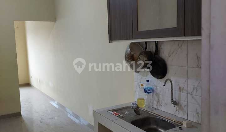 di Dijual Cepat Ruko Siap Usaha, ada 2 unit Ruko dgn luas 
3.3 x 13 jual 1.350 M Nego
3 x 13 jual 1.3 M Nego
Bisa beli 1 unit boleh 
Bisa beli 2 unit harga 2.5 M Nego 5