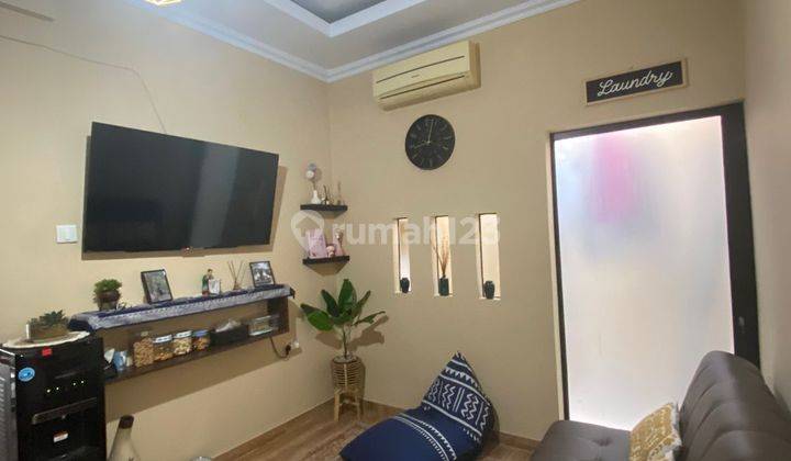 DISEWAKAN RUMAH CANTIK FULL FURNISH DI CLUSTER LAVESH,Nego 2