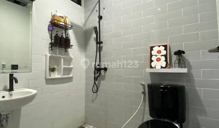 DISEWAKAN RUMAH CANTIK FULL FURNISH DI CLUSTER LAVESH,Nego 3