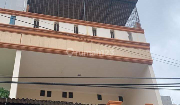 Dijual Rumah 2 1 2 Lantai di Jelambar Selatan Jakarta Barat  1