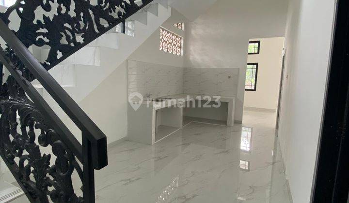 Dijual Rumah Siap Huni di Harapan Indah 1, Cluster Depan Bekasi  2