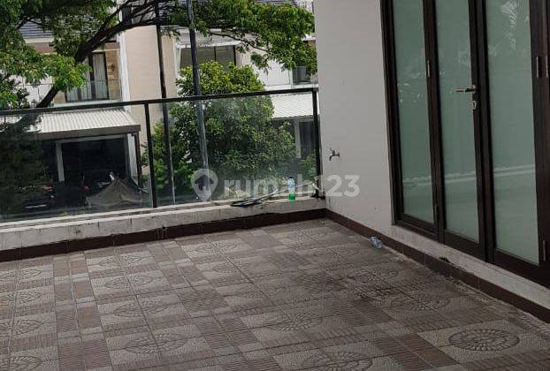 Disewakan Rumah di Asia Tropis Harapan Indah bekasi 2