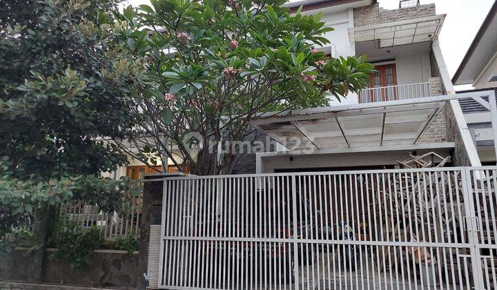 Di Jual Rumah Mewah di Jalan Raya Heliconia Harapan Indah Bekasi  1