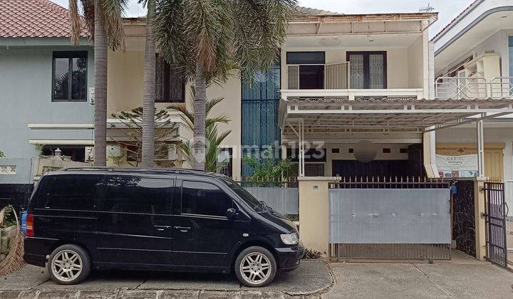 Dijual Rumah Mewah Full Furnish di Taman Modern Cakung Jakarta Timur 1