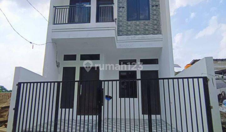 Di Jual Cepat Rumah Baru 2 Lantai di Gandaria Pekayon Pasar Rebo Jakarta Timur 1