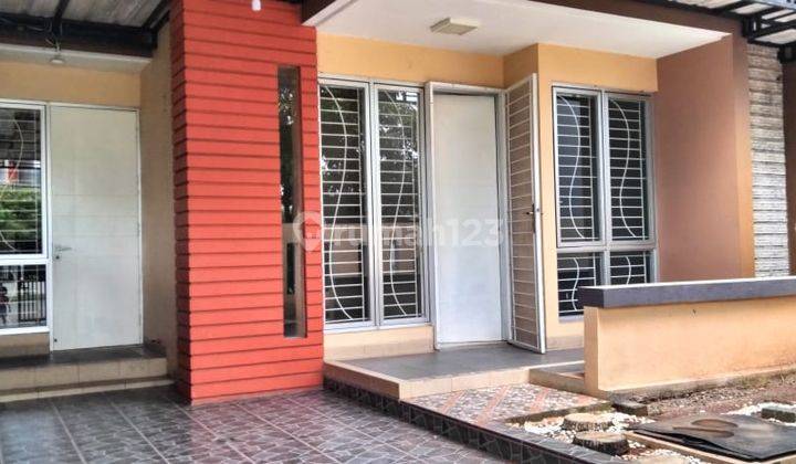 Disewakan rumah cantik 2lantai cluster di Harapan Indah 2   1