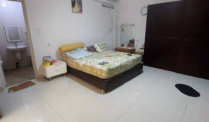 Rumah Besar Murah 2 Lantai Dekat Rumah Sakit Mitra Keluarga Surabaya 8