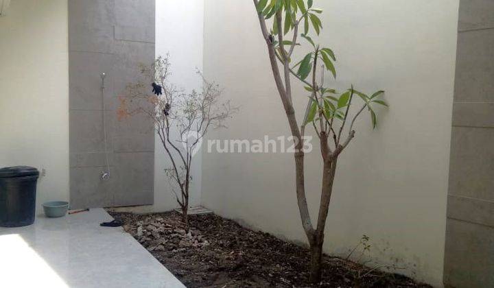 Sewa Rumah Baru Greenland Menganti  4