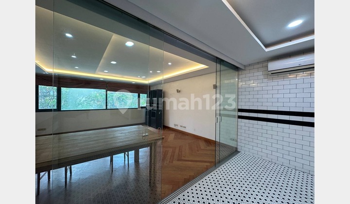 LXMMT 0111 Disewakan Rumah Mewah Furnished Dekat JW Marriott Mega Kuningan Jakarta Selatan 2