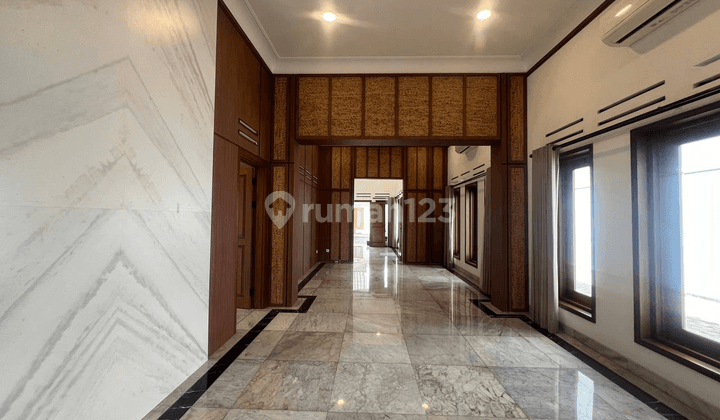 Lxmmt 0073 Disewakan Rumah Lokasi Pinggir Jalan Cocok Untuk Office Atau Residence di Area Menteng Jakarta Pusat 1