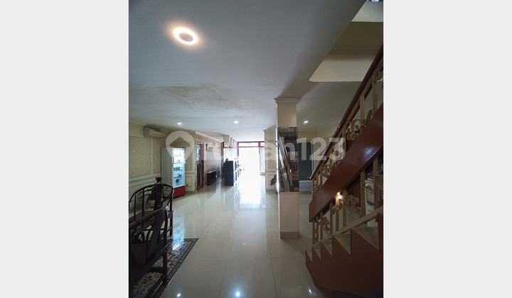 LXMMT 0096 For Sale Ready-to-Use Hotel in Kramat Area, Central Jakarta 2