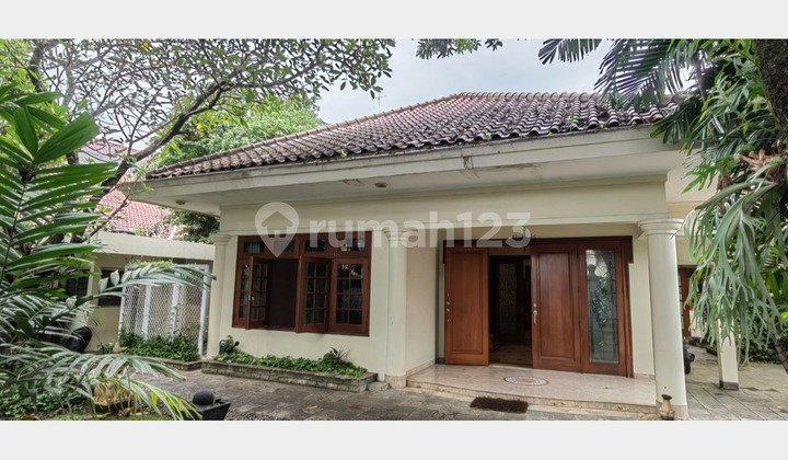 Lxmmt 0022 For Sale Luxury House in Elite Location Menteng Central Jakarta Lxmmt 0022 For Sale Luxury House in Elite Location Menteng Central Jakarta