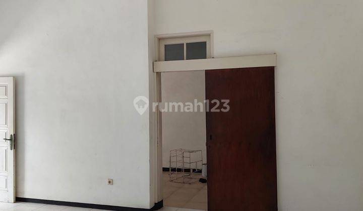 LDP 0065 Murah Rumah Lama Area Dharmahusada Indah Surabaya 2