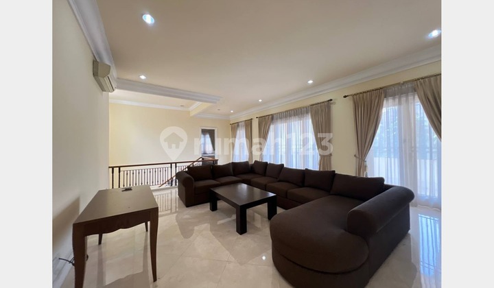 LXMMT 0122 Disewakan Rumah Furnished Dengan Kolam Renang Di Area Prime Menteng Jakarta 2